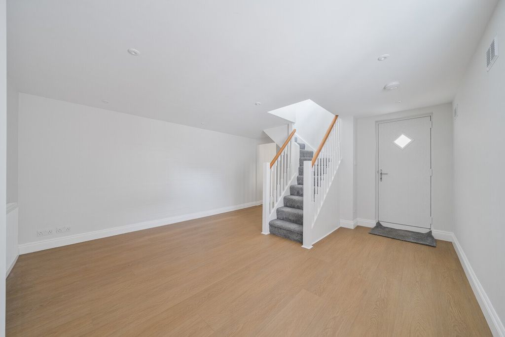 Property photo 2 of 13 Picture No. 09