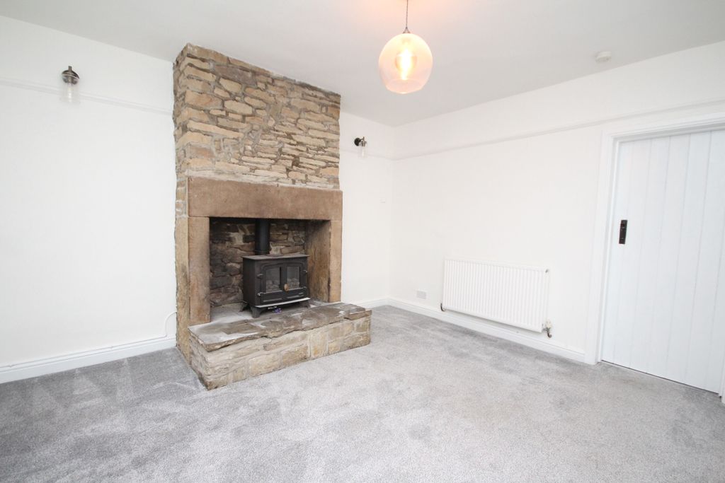 Property photo 2 of 11 Lounge