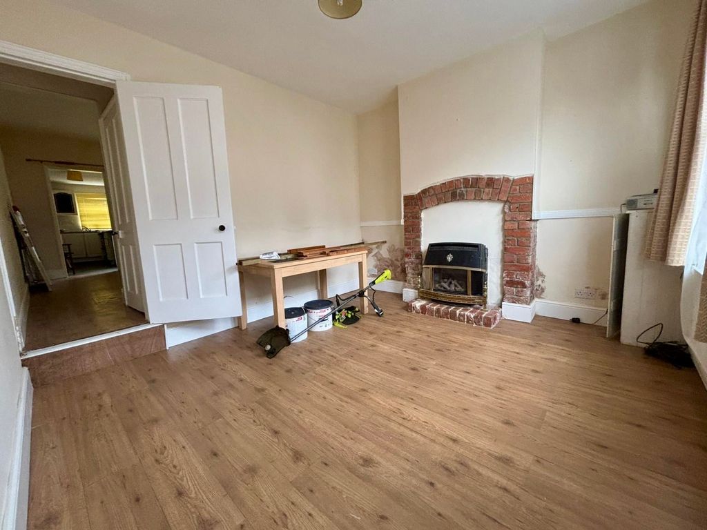 Property photo 1 of 9 Image