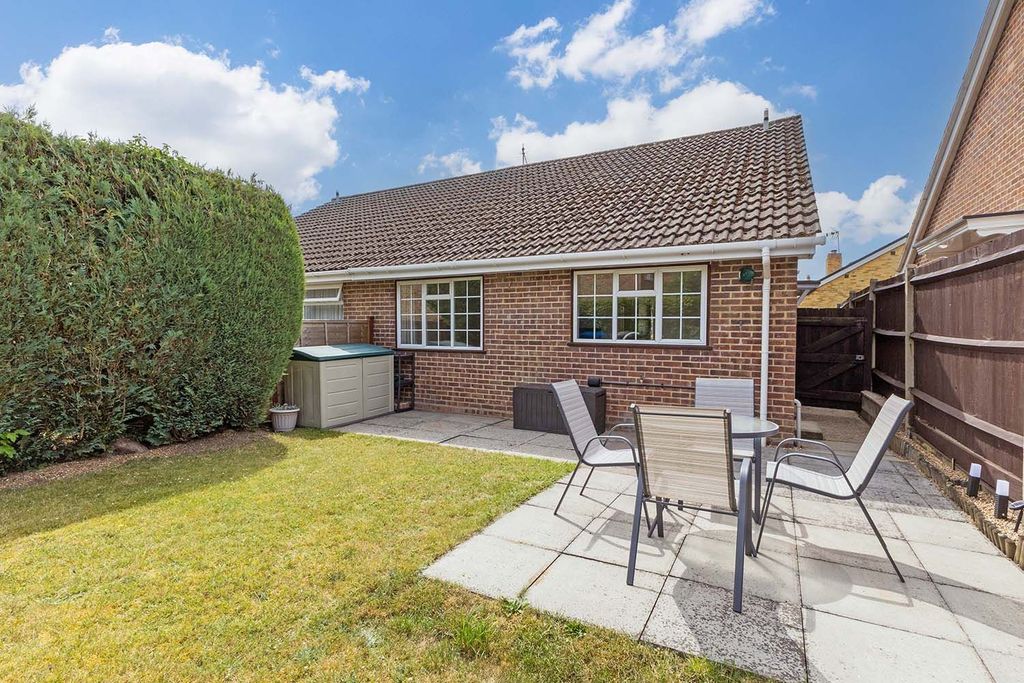 Property photo 2 of 17