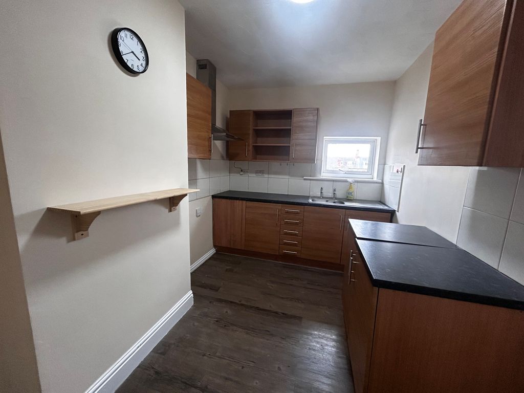 Property photo 2 of 5 Kitchen