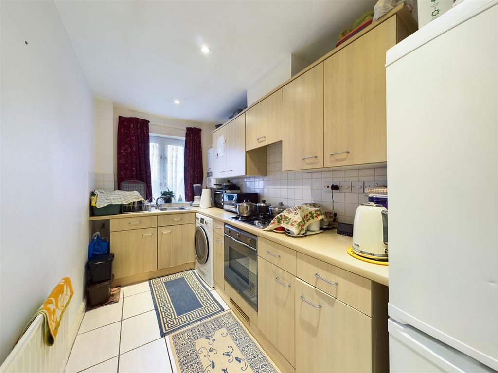 Property photo 3 of 5