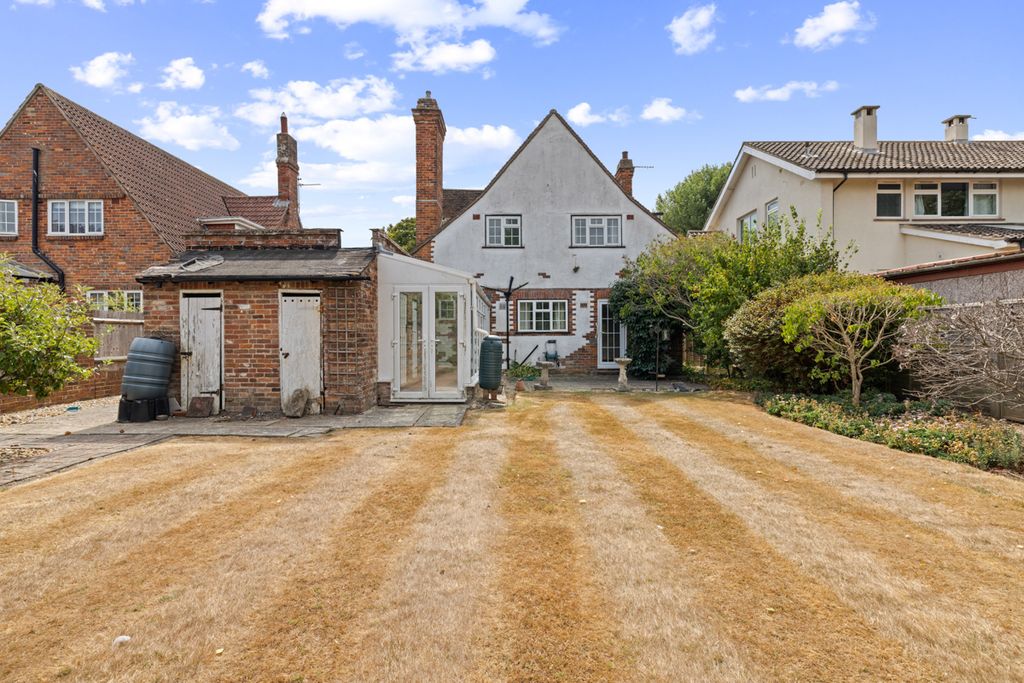 Property photo 2 of 15