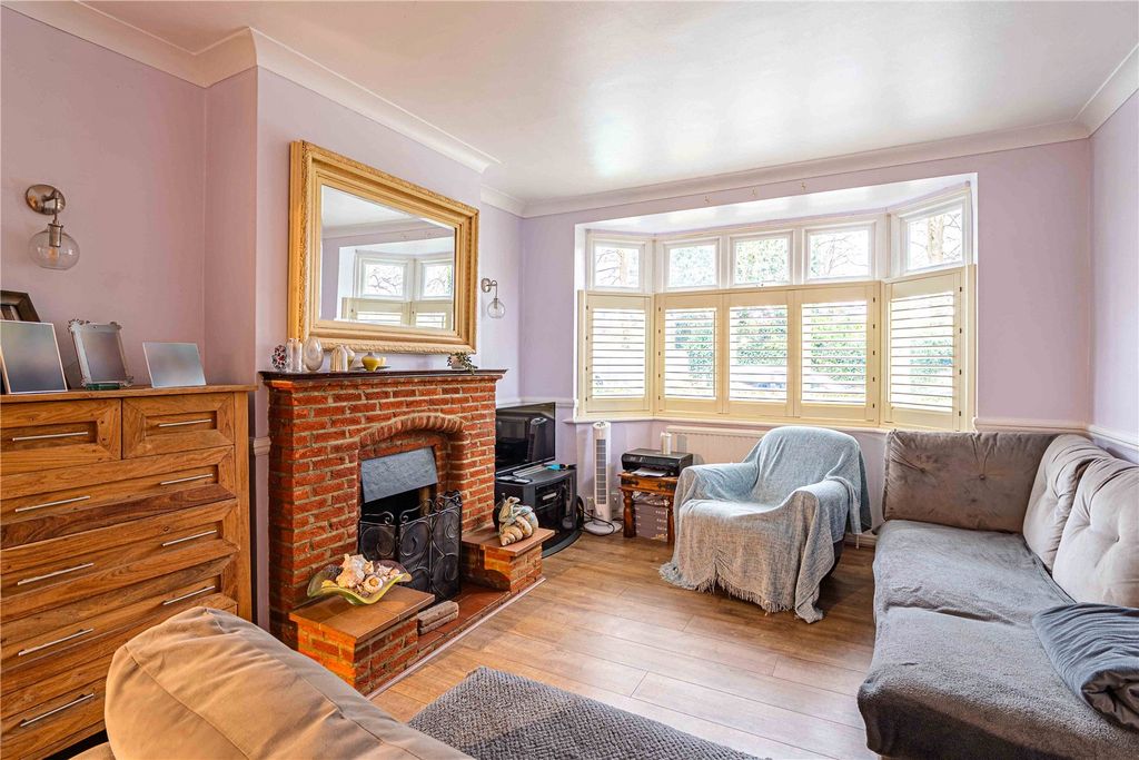 Property photo 3 of 28 Picture No. 11