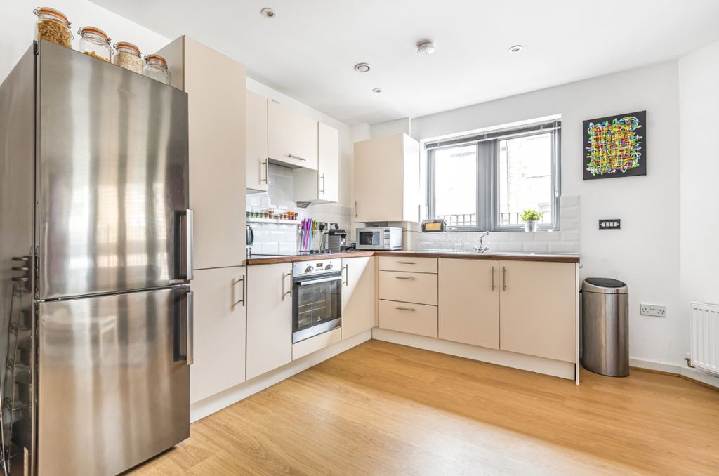 Property photo 2 of 5 704382 (5)