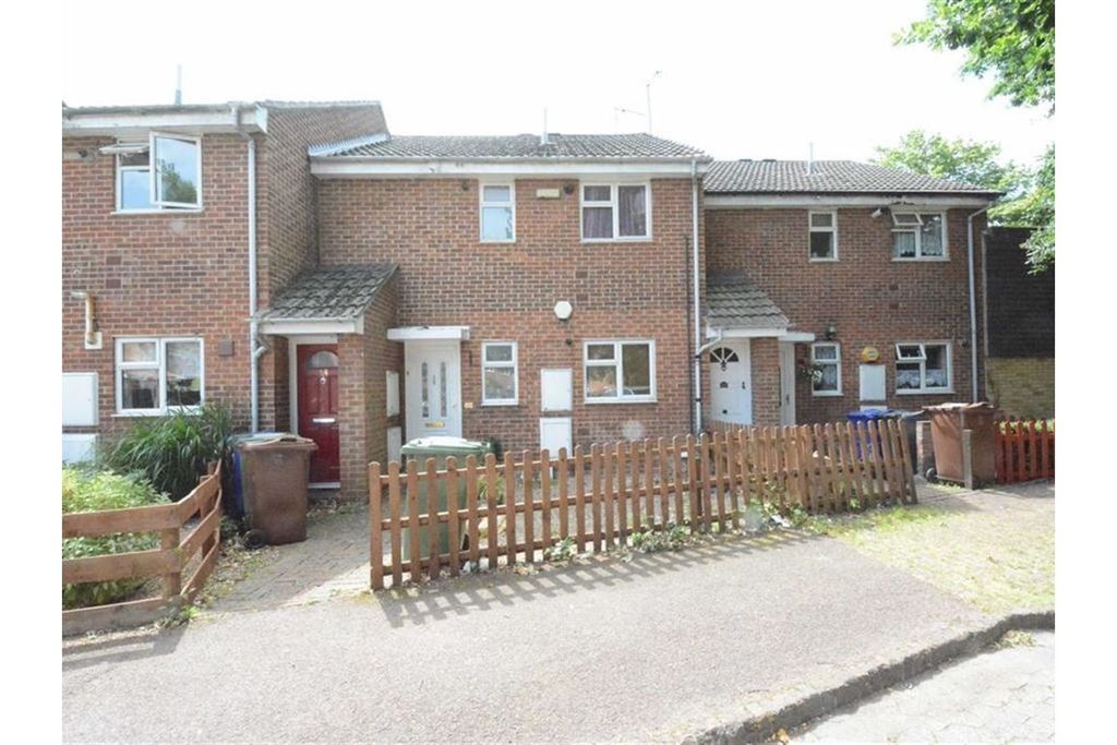 Property photo 1 of 7 Front