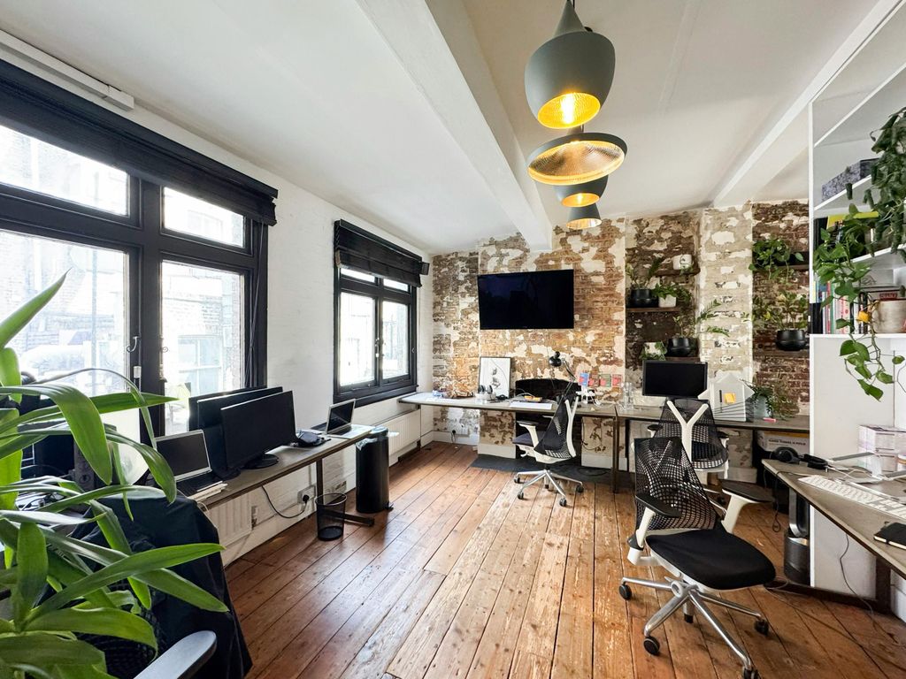 Property photo 2 of 8 Image (30).Jpg
