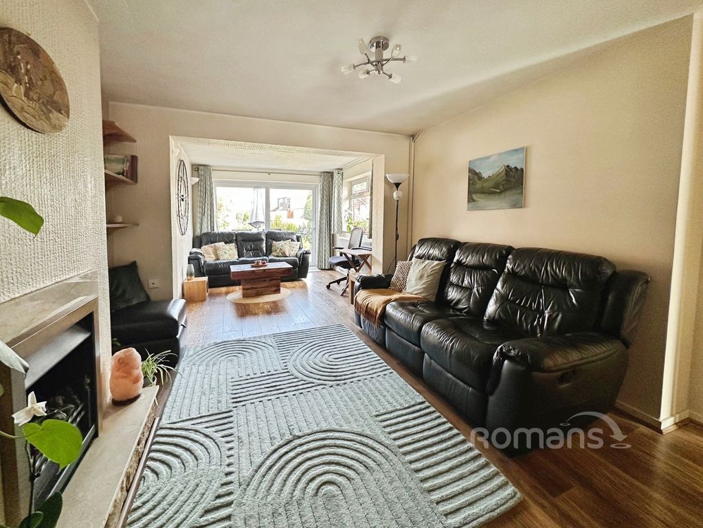 Property photo 2 of 12 Pbox-Img.Jpg