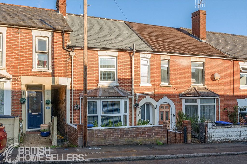 Property photo 2 of 21 Picture No. 18