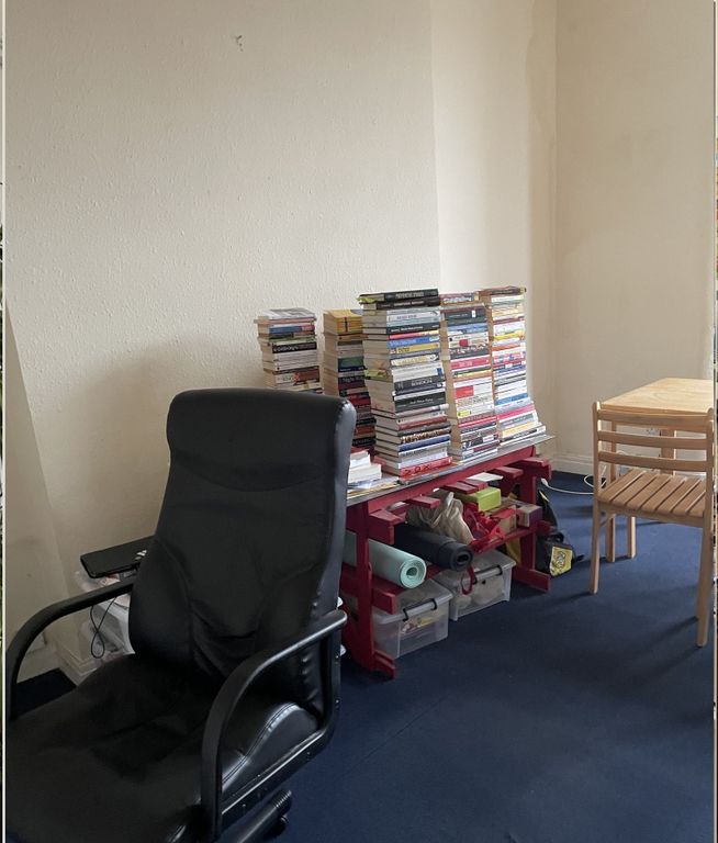 Property photo 3 of 10 Simple Shared Workspace With A Comfortable Office ...