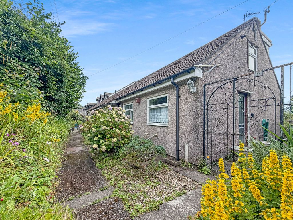 Property photo 1 of 27