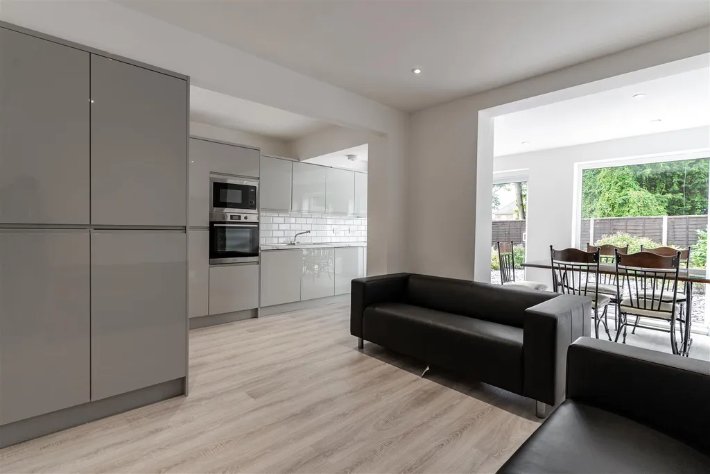 House in Birmingham, Selly Oak - More