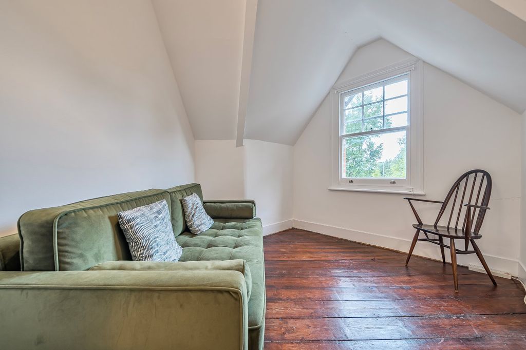 Property photo 3 of 9 Picture No. 06