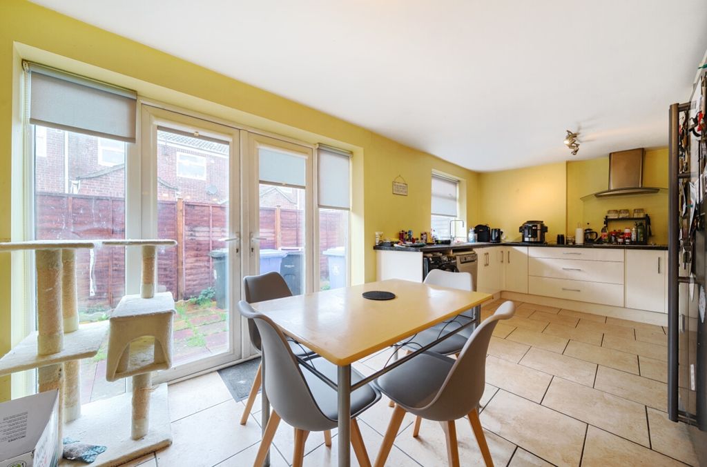 Property photo 3 of 23 1376106 (13)