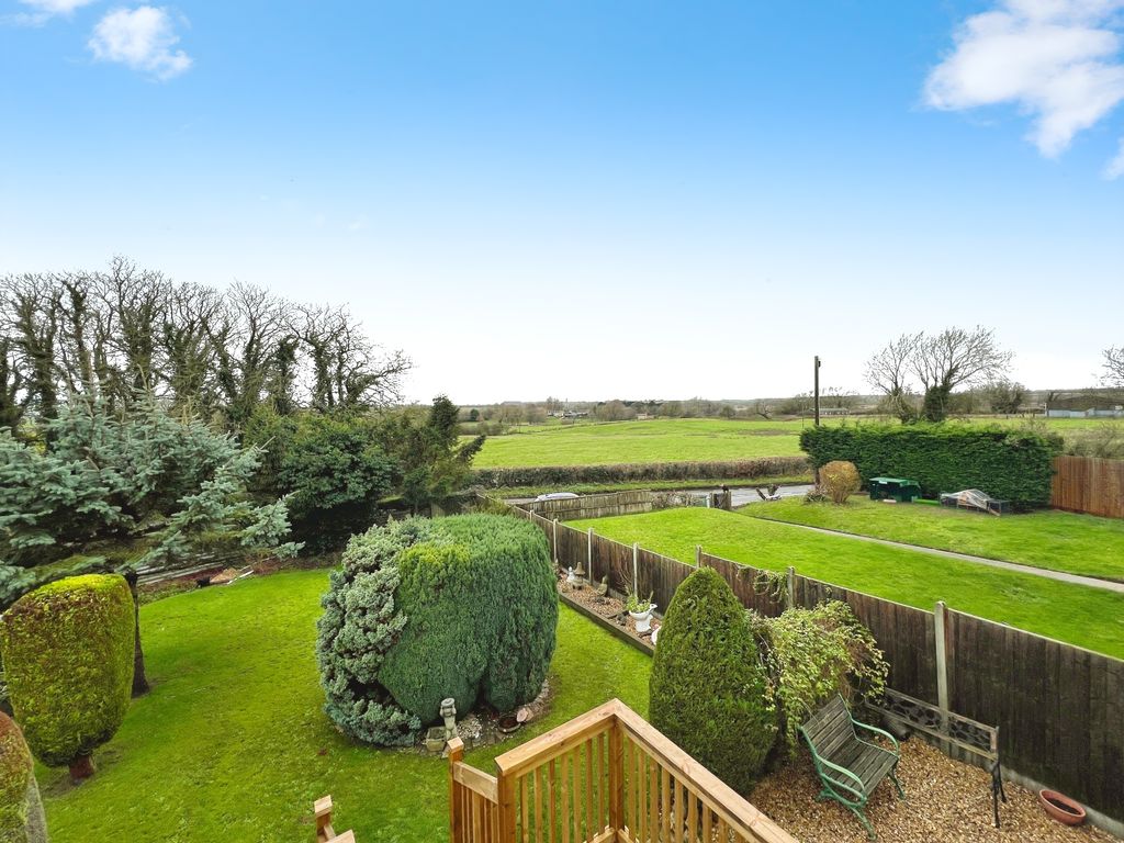 Property photo 3 of 23