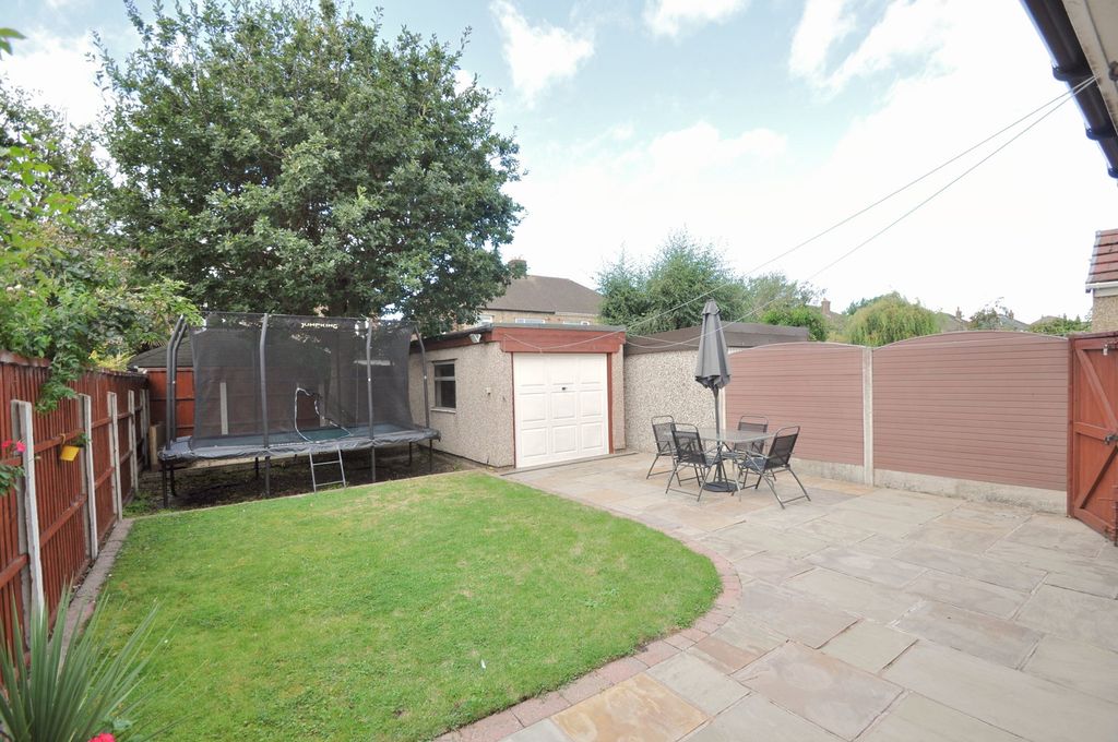 Property photo 3 of 29