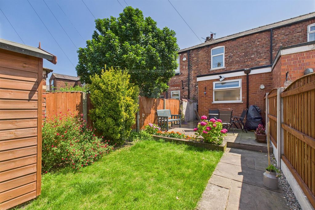 Property photo 2 of 15 Garden