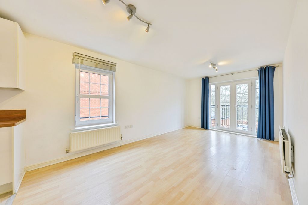 Property photo 2 of 20 Lounge/Dining Room