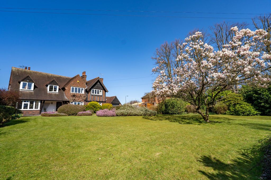 Property photo 1 of 36