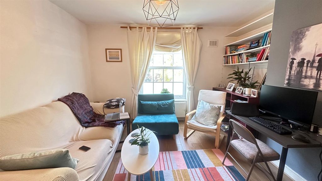 Property photo 2 of 8 Ascalon House - Living Room.Jpg