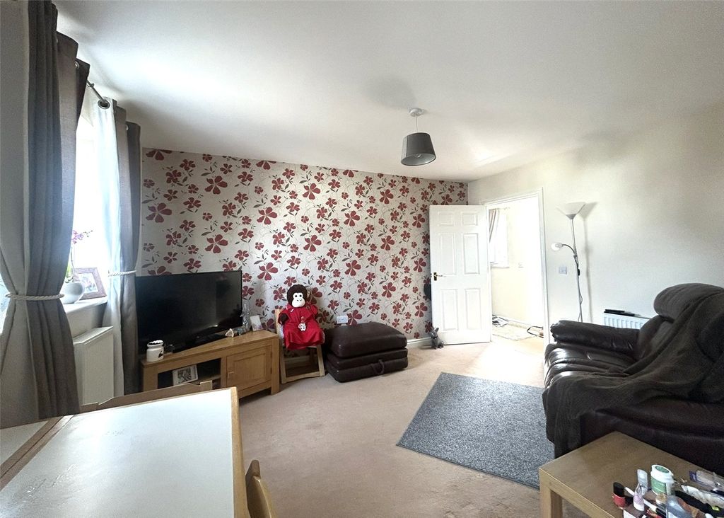 Property photo 2 of 14 Picture No. 10