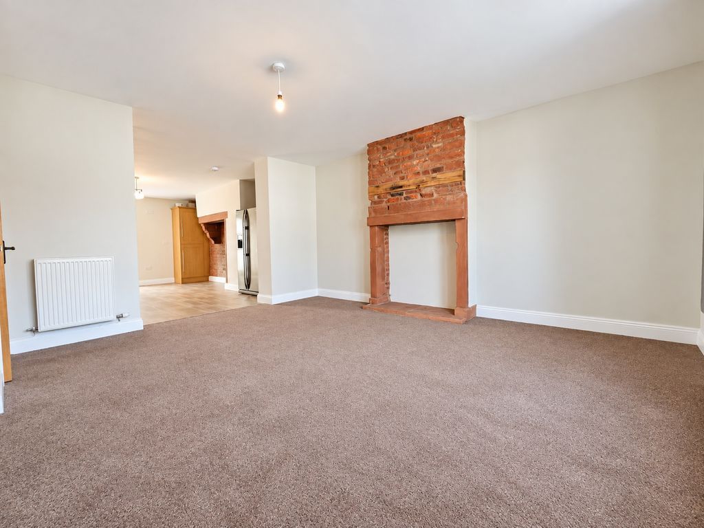 Property photo 3 of 14 Photo 3