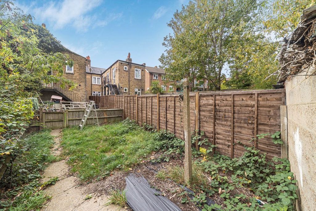 Property photo 3 of 7