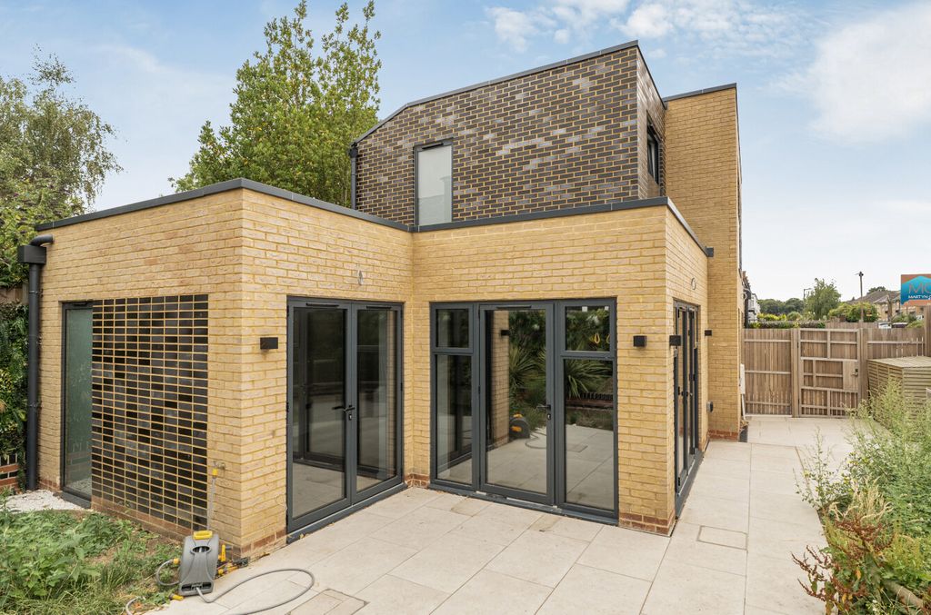 Property photo 1 of 20 1496532-6-6A5Ff87...