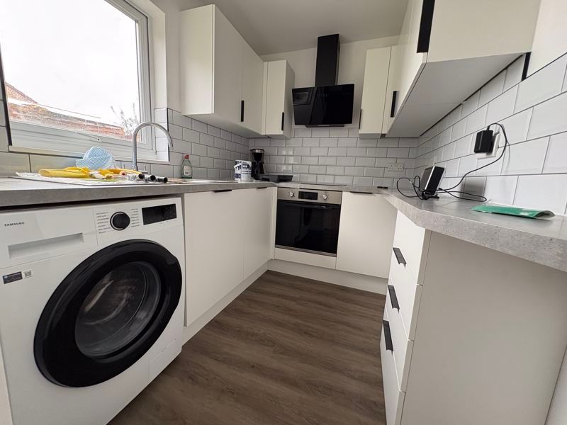 Property photo 1 of 11 Photo 10