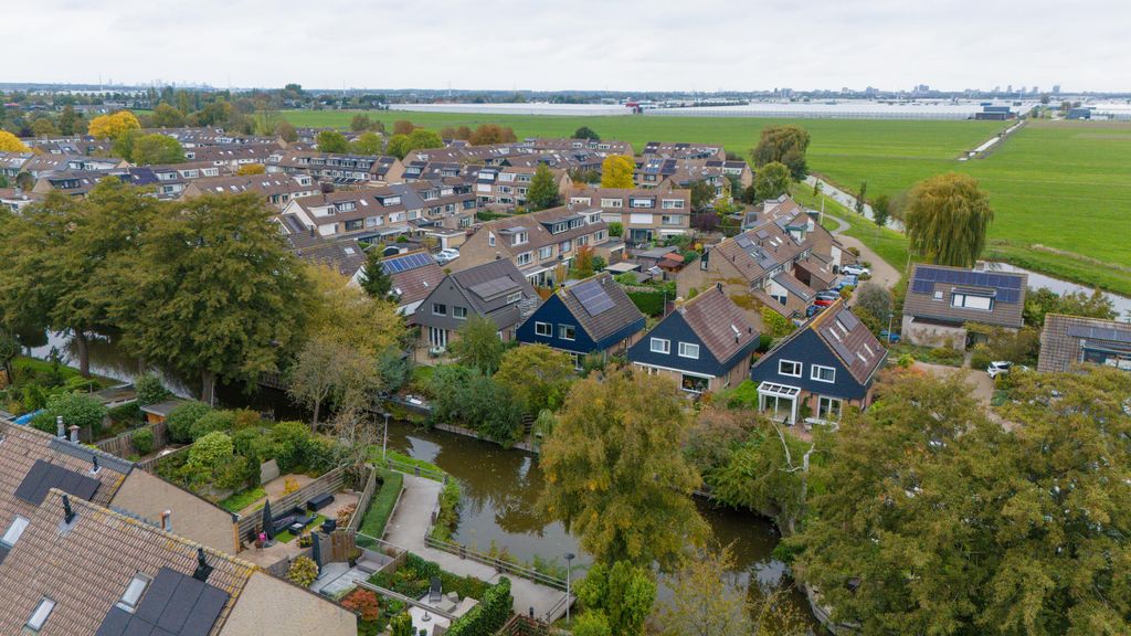 Property photo 3 of 37