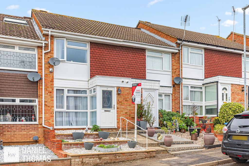 Property photo 1 of 18