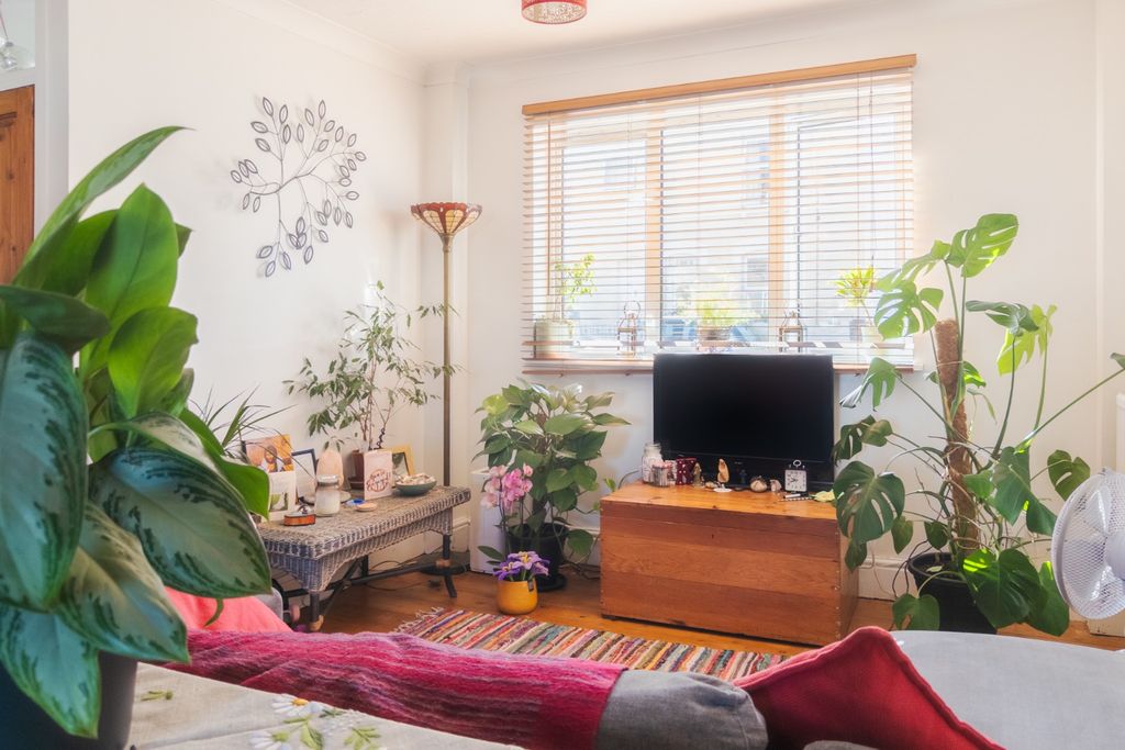 Property photo 3 of 14 5346615