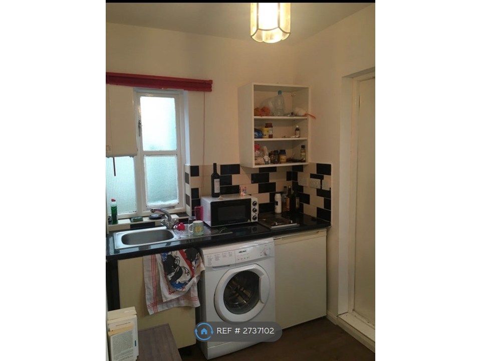 Property photo 3 of 4