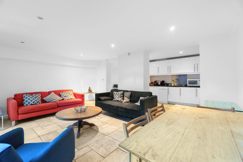 Property photo 2 of 9 Dsc03990