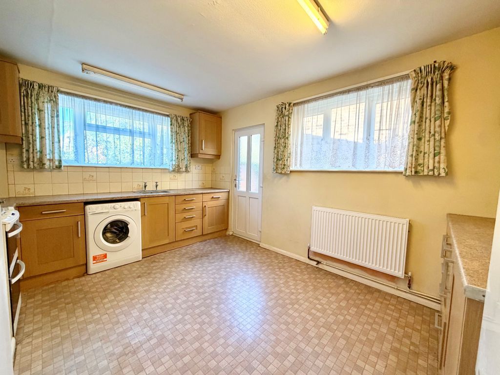 Property photo 2 of 18 Photo 1
