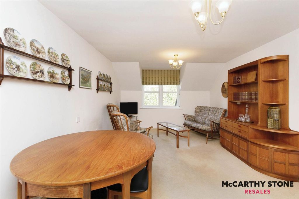 Additional image 13 of 2 bed flat for saleRadford Court, Tower Road, Liphook GU30