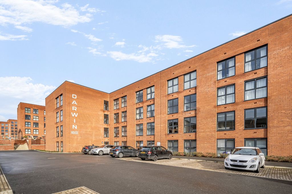 Property photo 1 of 13 Front