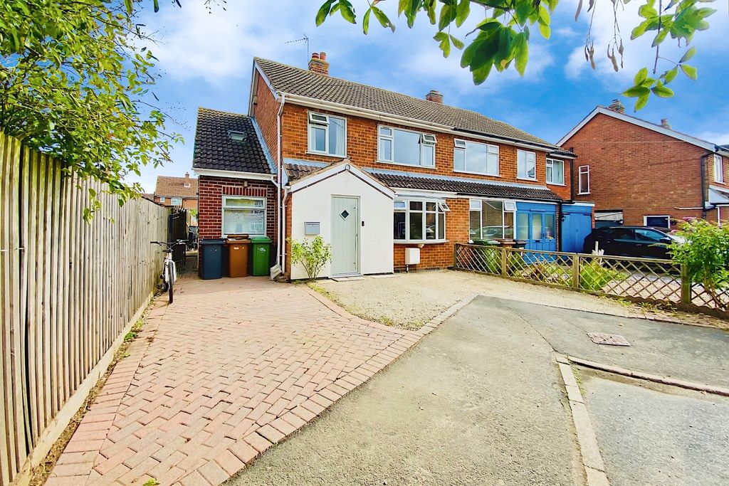 Property photo 1 of 24