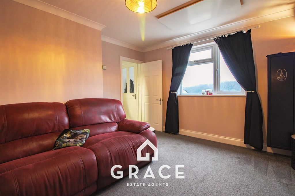 Property photo 3 of 14 Untitled_Hdr-26.Jpg