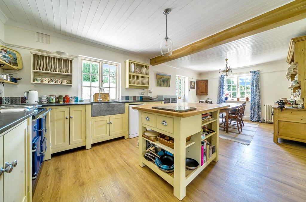 Property photo 2 of 13 Kitchen