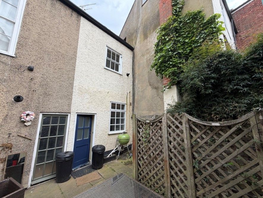 Property photo 2 of 23
