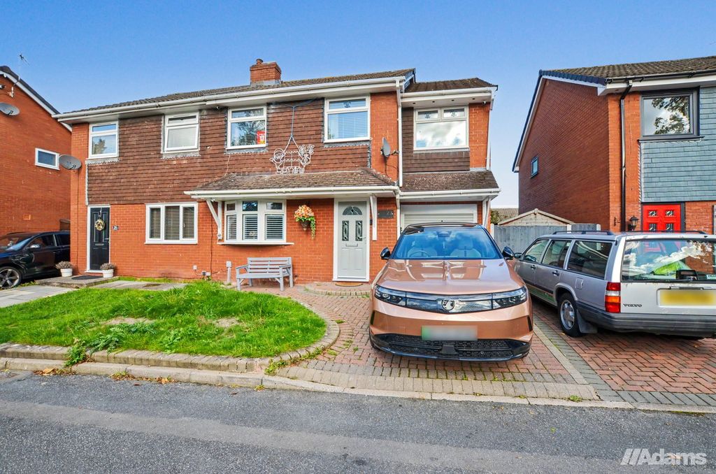 Property photo 1 of 28