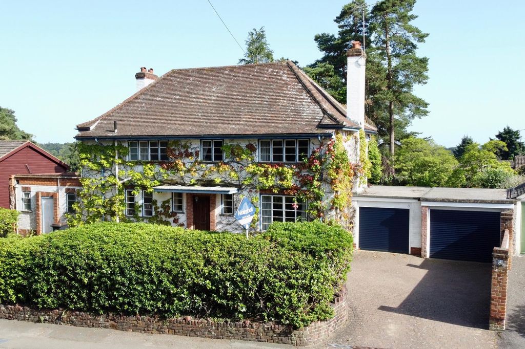 Property photo 1 of 18 June Front.Jpeg