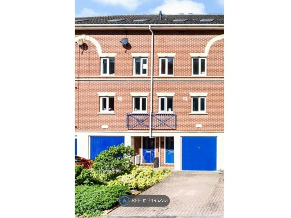 Property photo 1 of 27