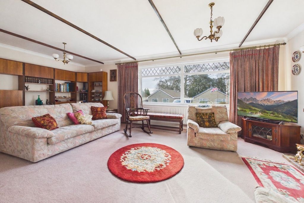 Property photo 2 of 16