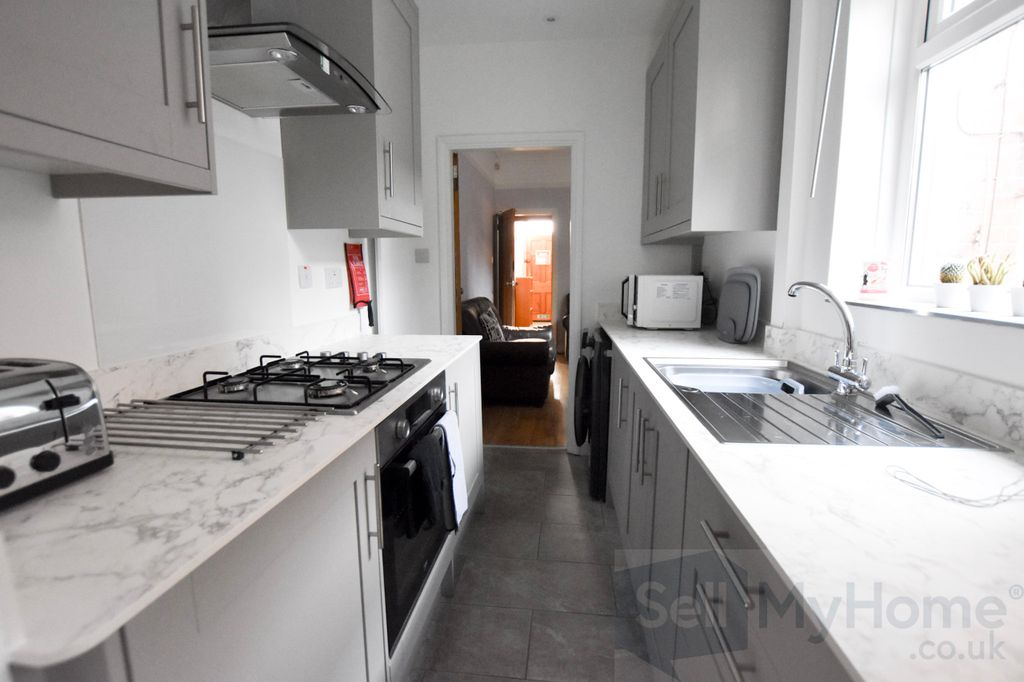 Property photo 2 of 17 Dsc_0024