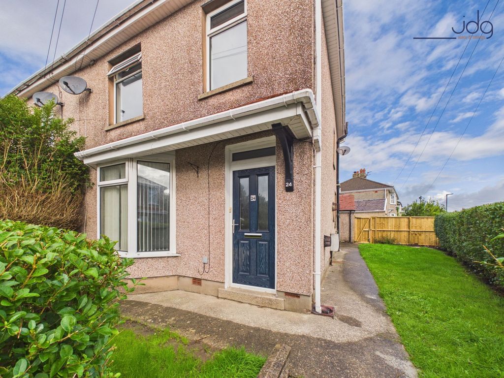 Property photo 1 of 15 Welcome To 24 Tomlinson Road