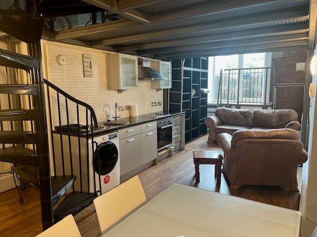 Property photo 3 of 11 Photo