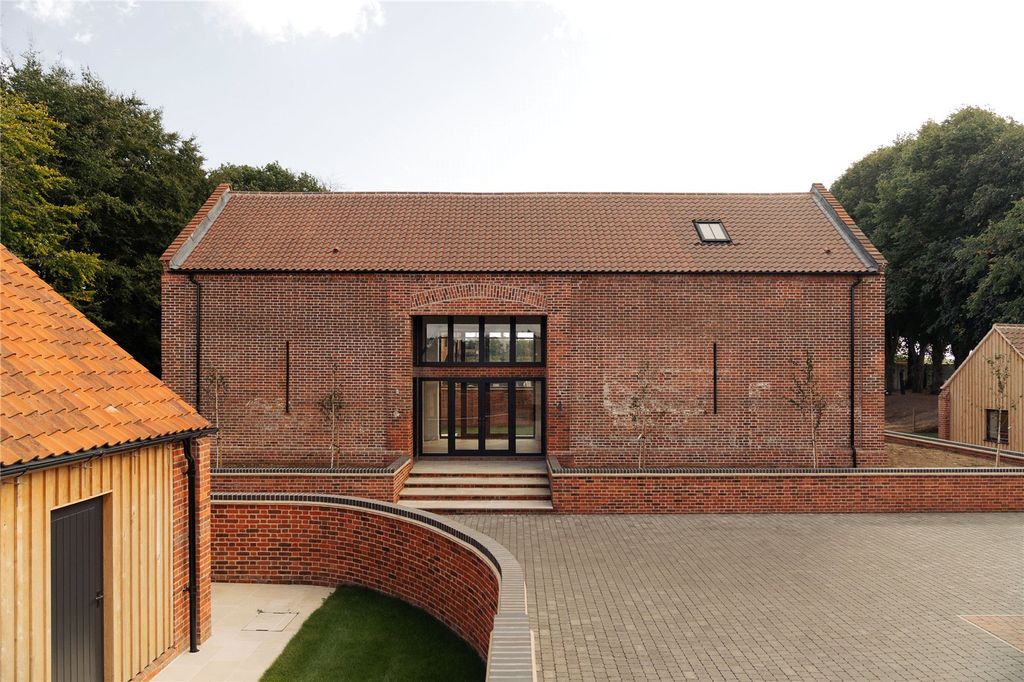 Property photo 1 of 30 Picture No. 10