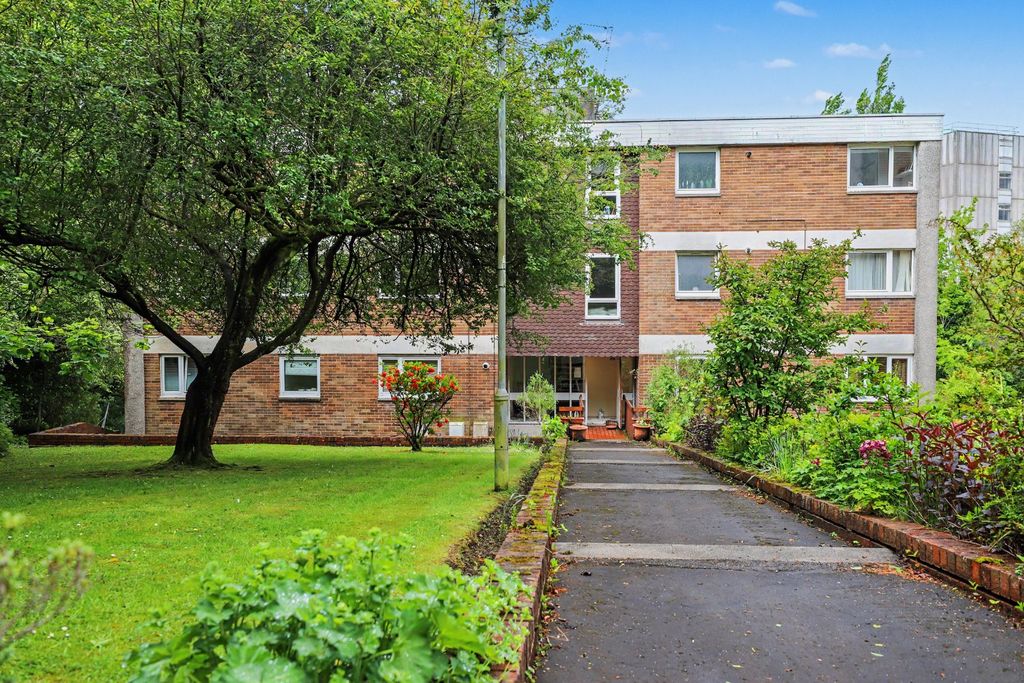 Property photo 1 of 27 Picture No. 05